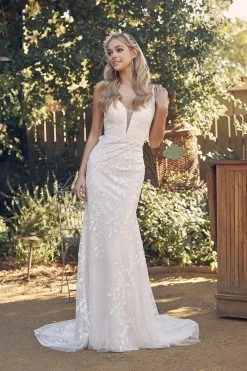 Fitted Applique V-Neck Wedding Dress By Nox Anabel JE949