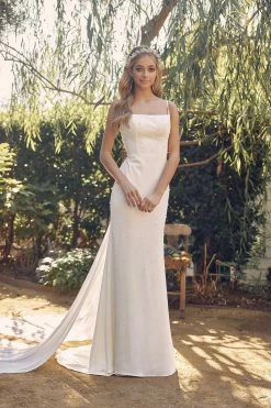 Pearl Beaded Sleeveless Bridal Gown By Nox Anabel QW963